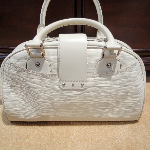 LOUIS VUITTON  Ivoire Epi Leather Montaigne GM Bag - Picture 5 of 16